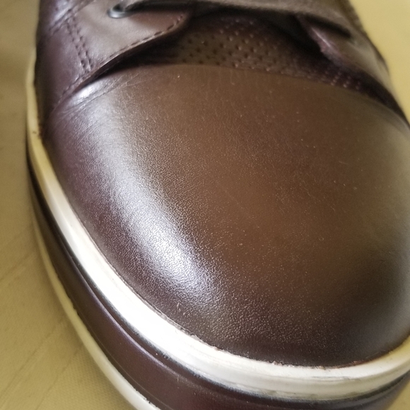 *PRE LOVED* Men's Kenneth Cole Leather Sneakers - Picture 5 of 8